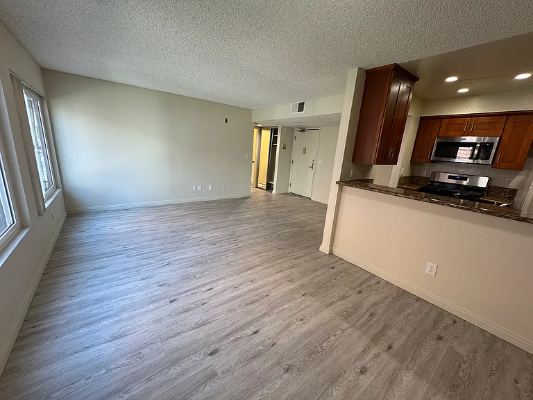 10911 Rochester Ave #103 — Photo 1