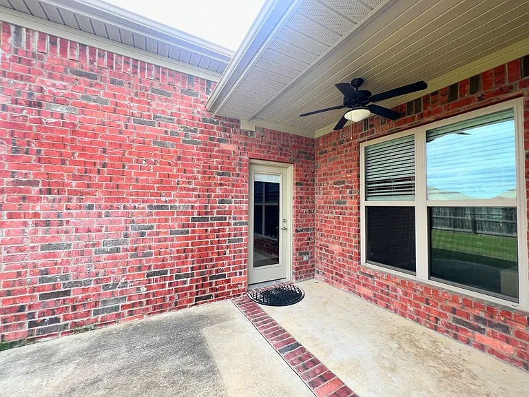 206 Marie Jeanne Dr — Photo 36