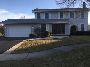 704 Linden Ct, Itasca, IL 60143