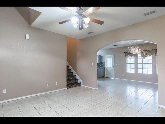 2nd image of 2200 Hibiscus Ave