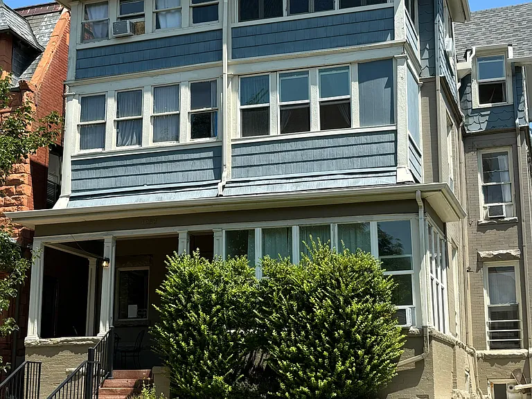 Front of Building/yard/porch