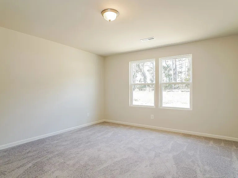 200 Kyles Dr — Photo 7