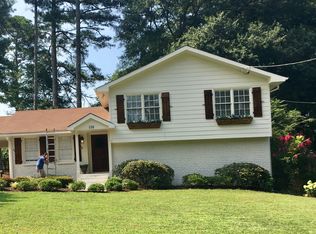 130 Thompson Pl, Roswell, GA 30075