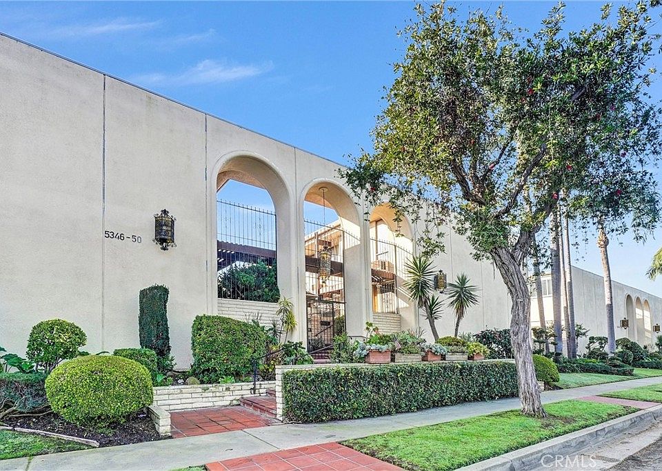 1st image of 5348 Fairview Blvd #3