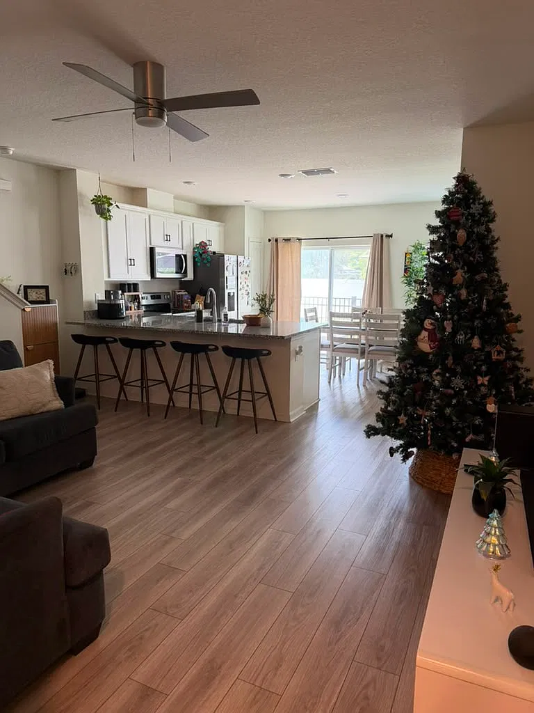 3 bed, 1446 sqft, $1,950 — Photo 4