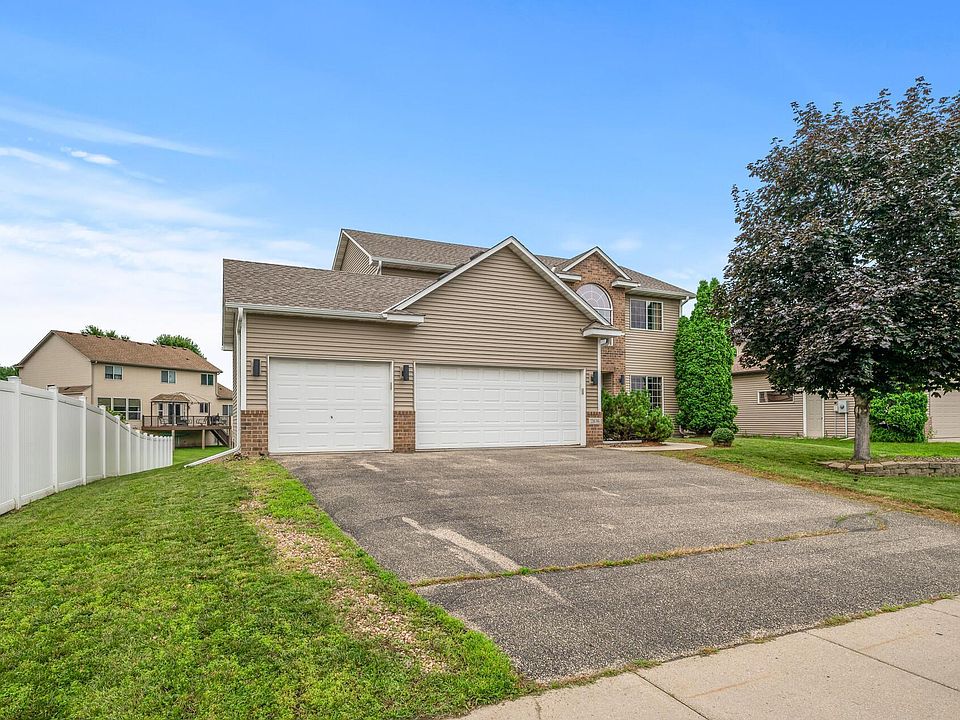 1st image of 2836 18th Ave E