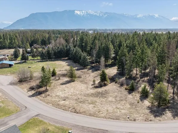 1275 Timber Ridge Ct, Columbia Falls, MT 59912