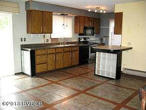 Kitchen dining area, french door/ deck