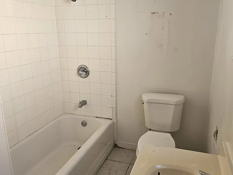 316 Locust Ave — Photo 8