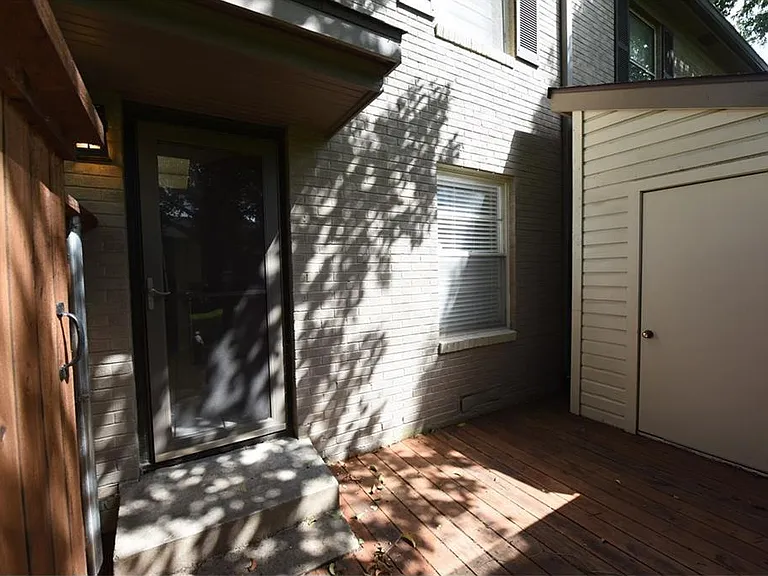 6357 Oriole Dr — Photo 10