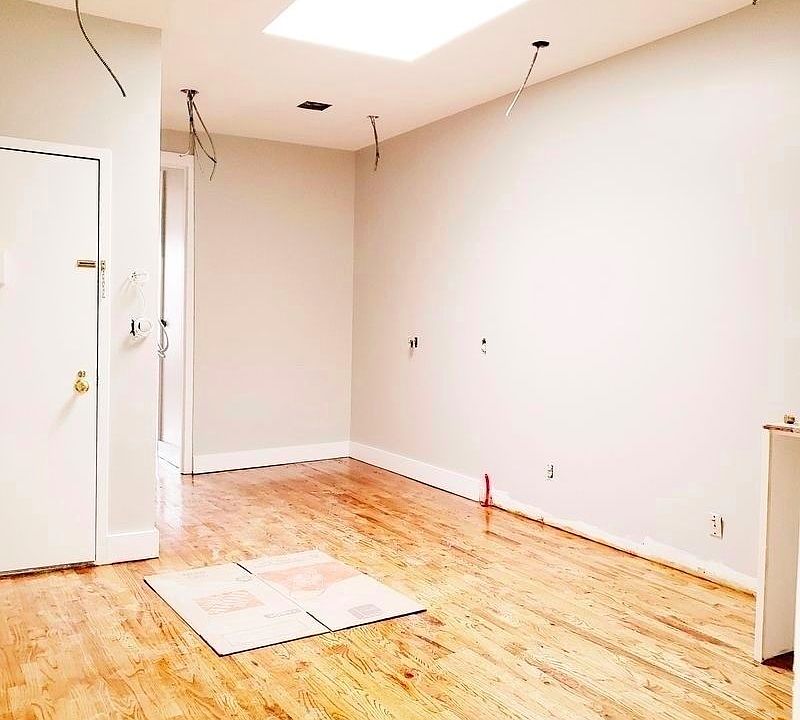 1st image of 347 Chauncey St APT 1L