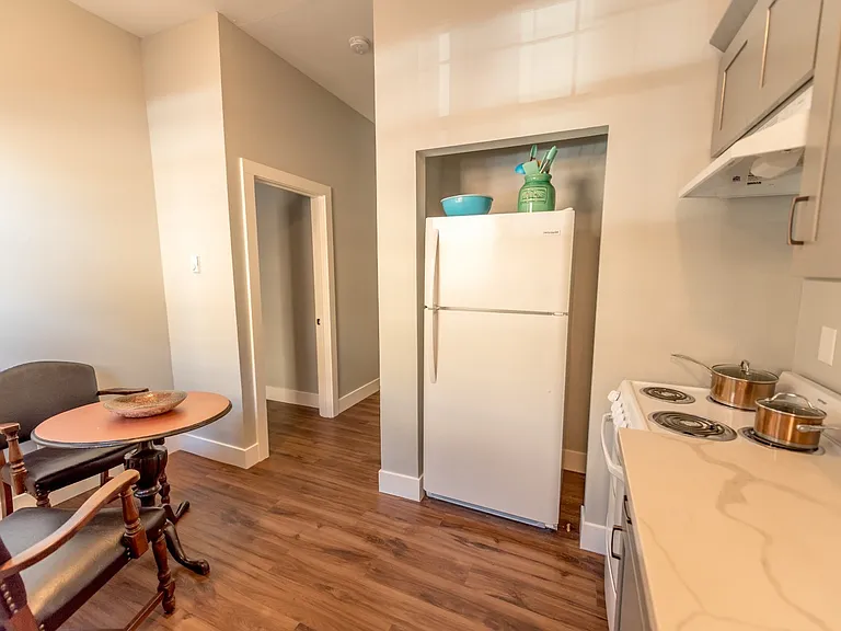 1402-1406 SW 12th Ave — Photo 11