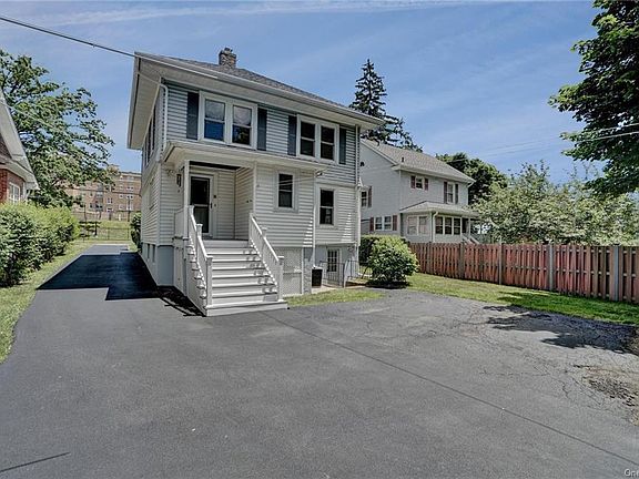 3rd image of 283 Powell Ave