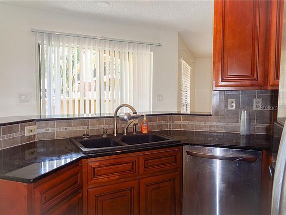 4th image of 8613 Mallard Reserve Dr #1