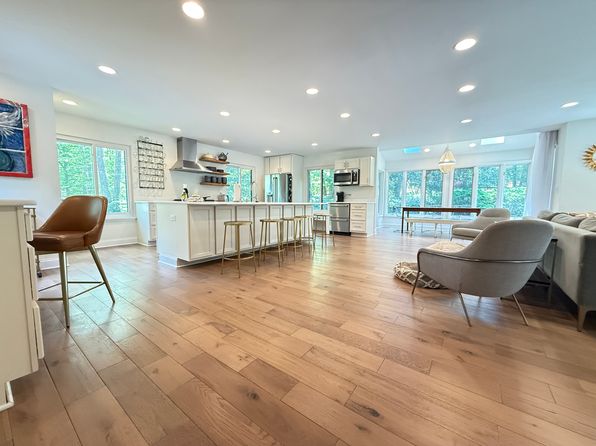 725 Shiloh Ct