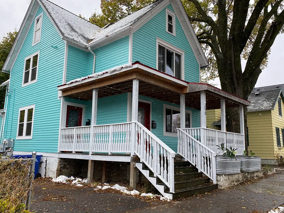 290 Banfil St #2