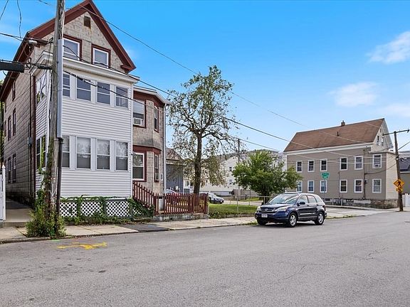 3rd image of 14 Atkinson St