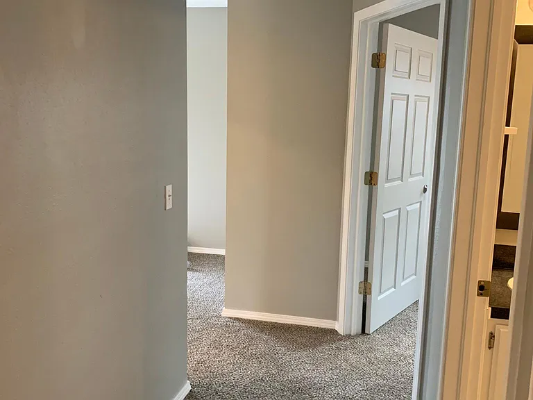 904 Sheryl St — Photo 5