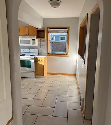 4th image of 11244 69th St NW