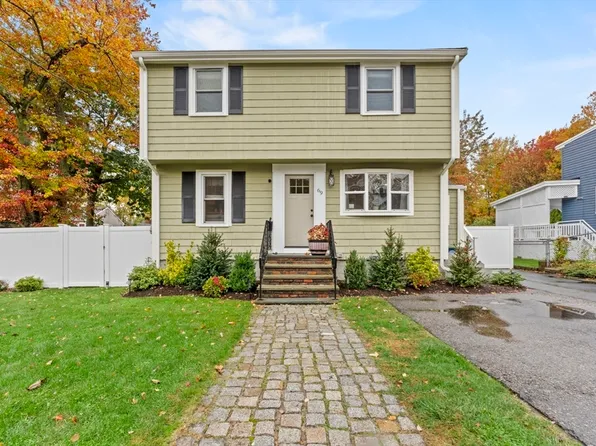 69 Dobson Rd, Braintree, MA 02184