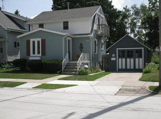 2011 13th St, Two Rivers, WI 54241