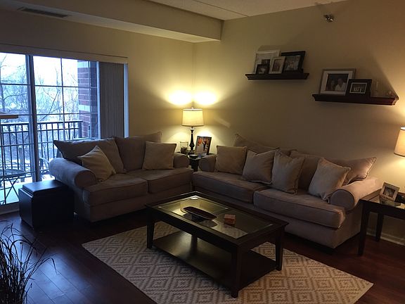 5th image of 390 W Mahogany Ct Unit 404