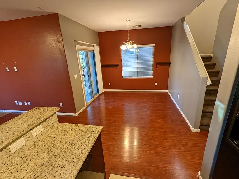 7760 Floral Fabric Ct — Photo 11
