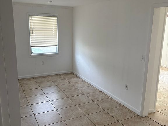 5th image of 5301 SE Ebbtide Ave