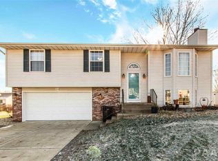 218 Justice Dr, East Peoria, IL 61611