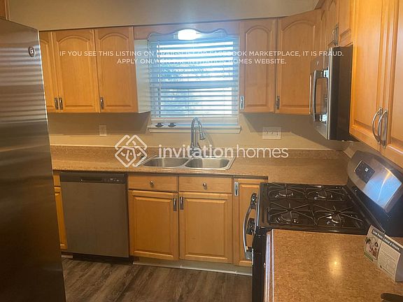 4th image of 5207 Treewood Dr
