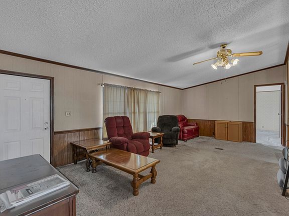 3rd image of 3659 Peavine Rd