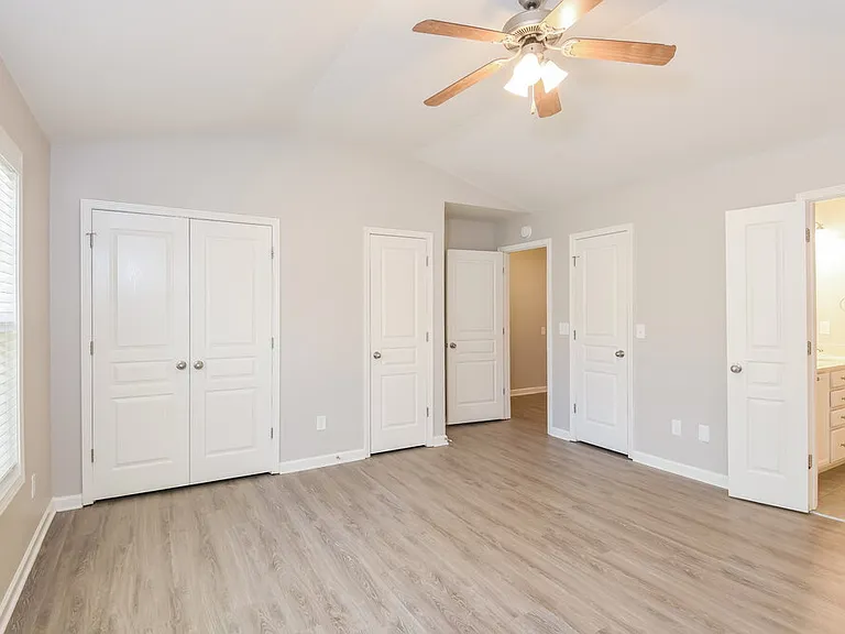 121 Townview Dr — Photo 11