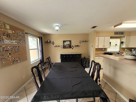 5th image of 32 Tula Dr