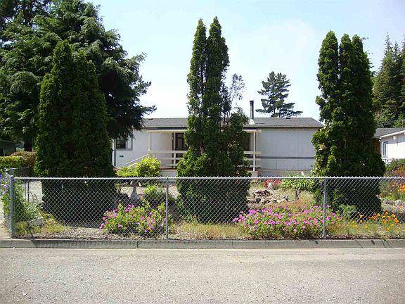 2nd image of 121 Salmon Ave