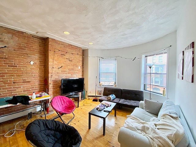1st image of 610 Columbus Ave APT 7