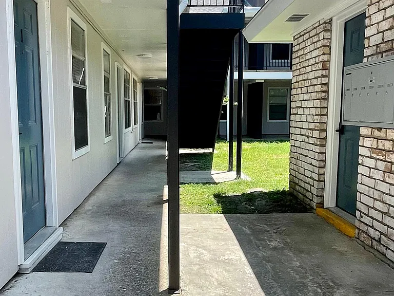 249 Richland Ave — Photo 8