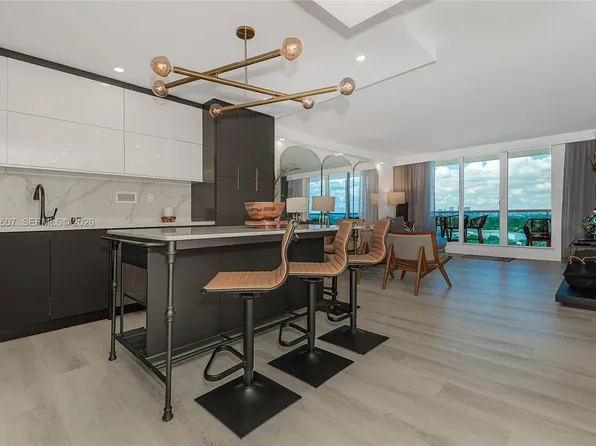 2301 Collins Ave, Miami Beach, FL