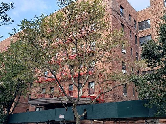 4th image of 4915 Skillman Ave APT 2G