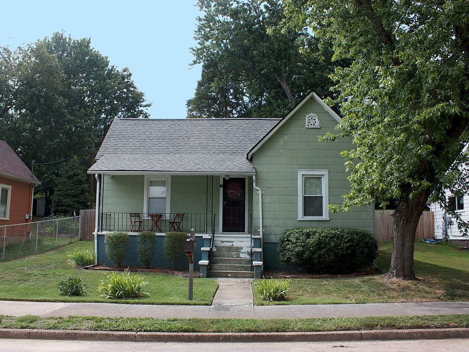 1st image of 211 E Emerald Ave