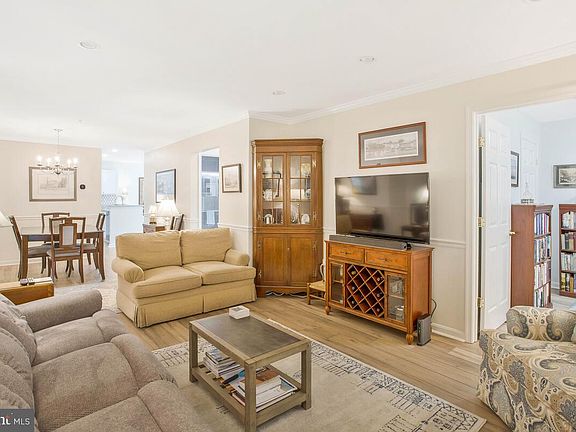 5th image of 1980 Scotts Crossing Way APT 2