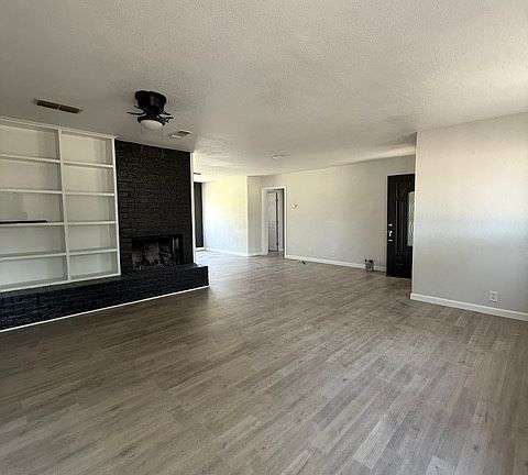 3rd image of 5514 43rd St