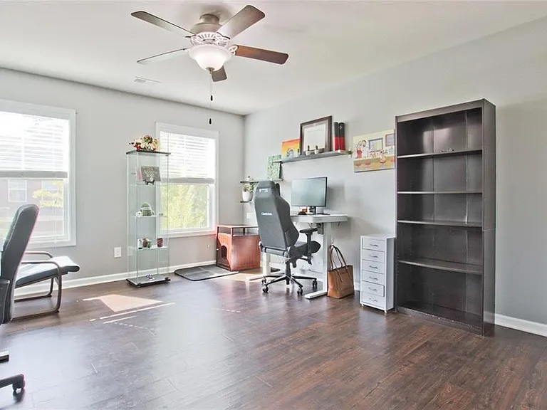 112 Davina Dr — Photo 24