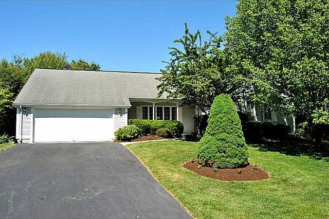 1st image of 31 Lookout Ln