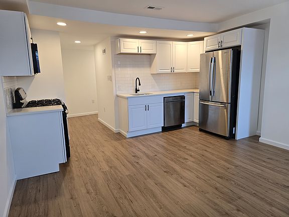 2nd image of 2626 N Jessup St Floor 2