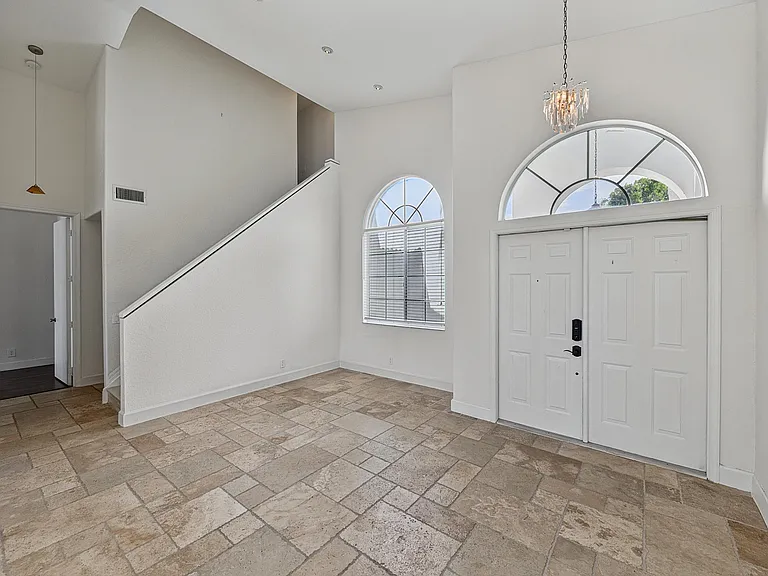 4583 NW 7th Pl — Photo 7
