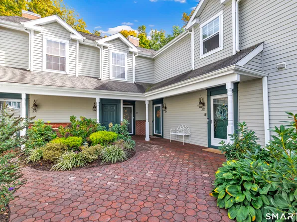 227 Mayfield Drive #227, Trumbull, CT 06611