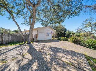 15400 Oak Hills Dr, Salinas, CA 93907