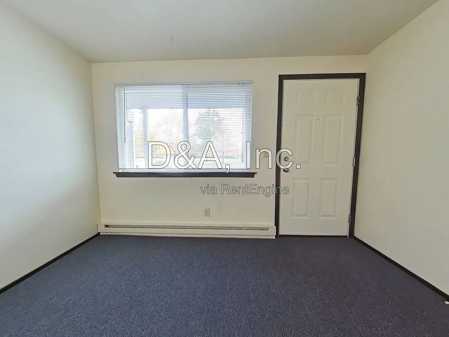Studio, 1.0 bath, 200 sqft, $795 — Photo 2