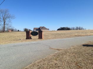 107 Cooley Ridge Dr, Chesnee, SC 29323