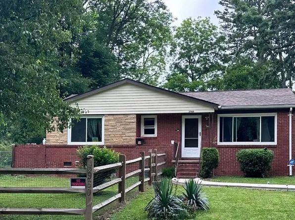 3960 Bristol Dr, Charlotte, NC 28208